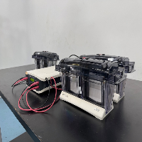 Life Technologies PowerEase300W Electrophoresis Power Supply image 1